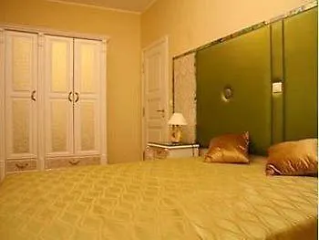 Cozy In Old Town Apartman *
